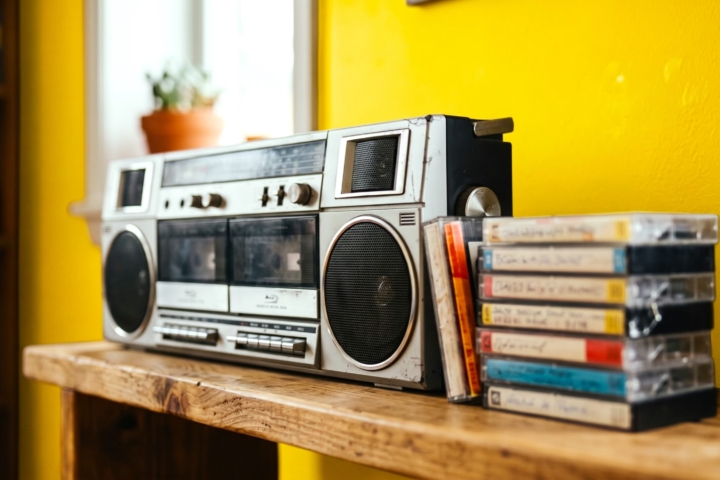 retro branding strategy to lower purchase friction